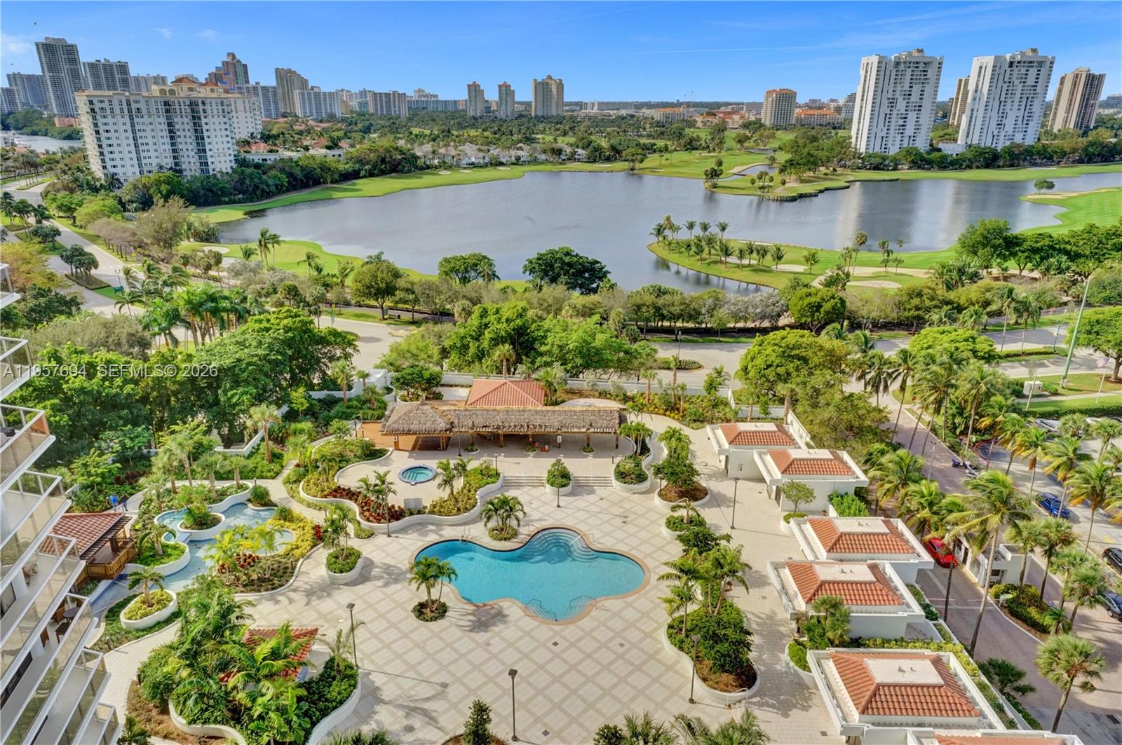 image Hamptons West1