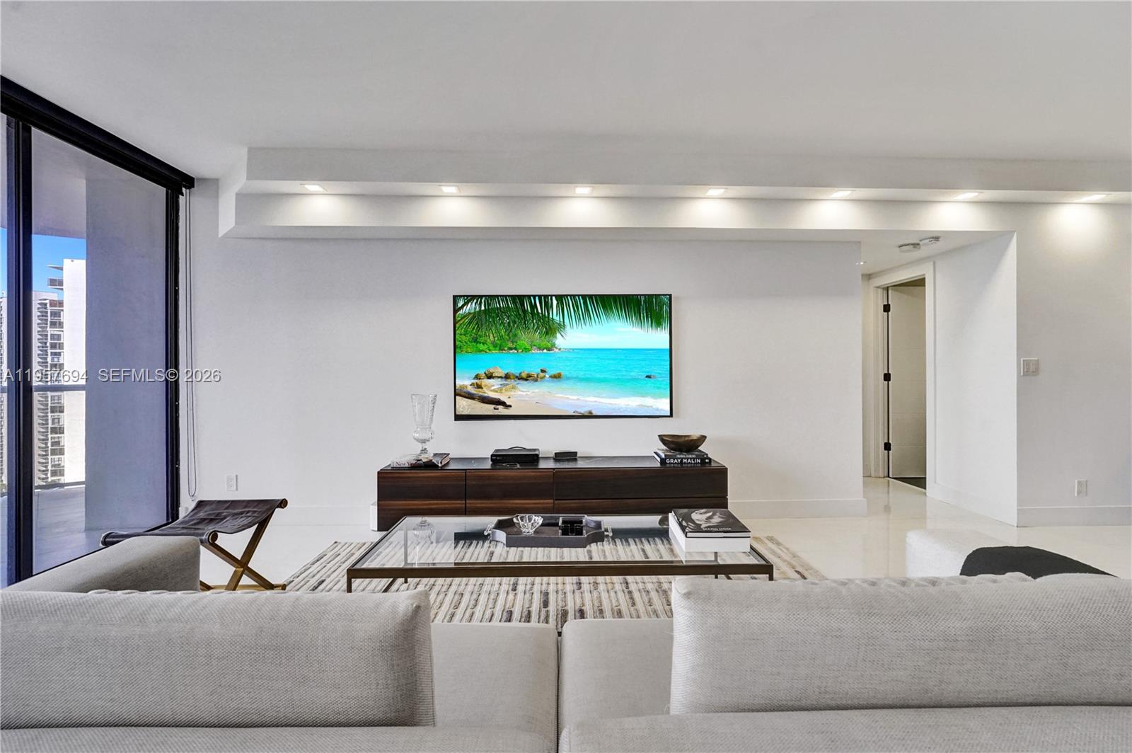 image Hamptons West20