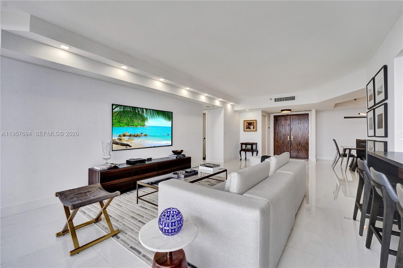 image Hamptons West21