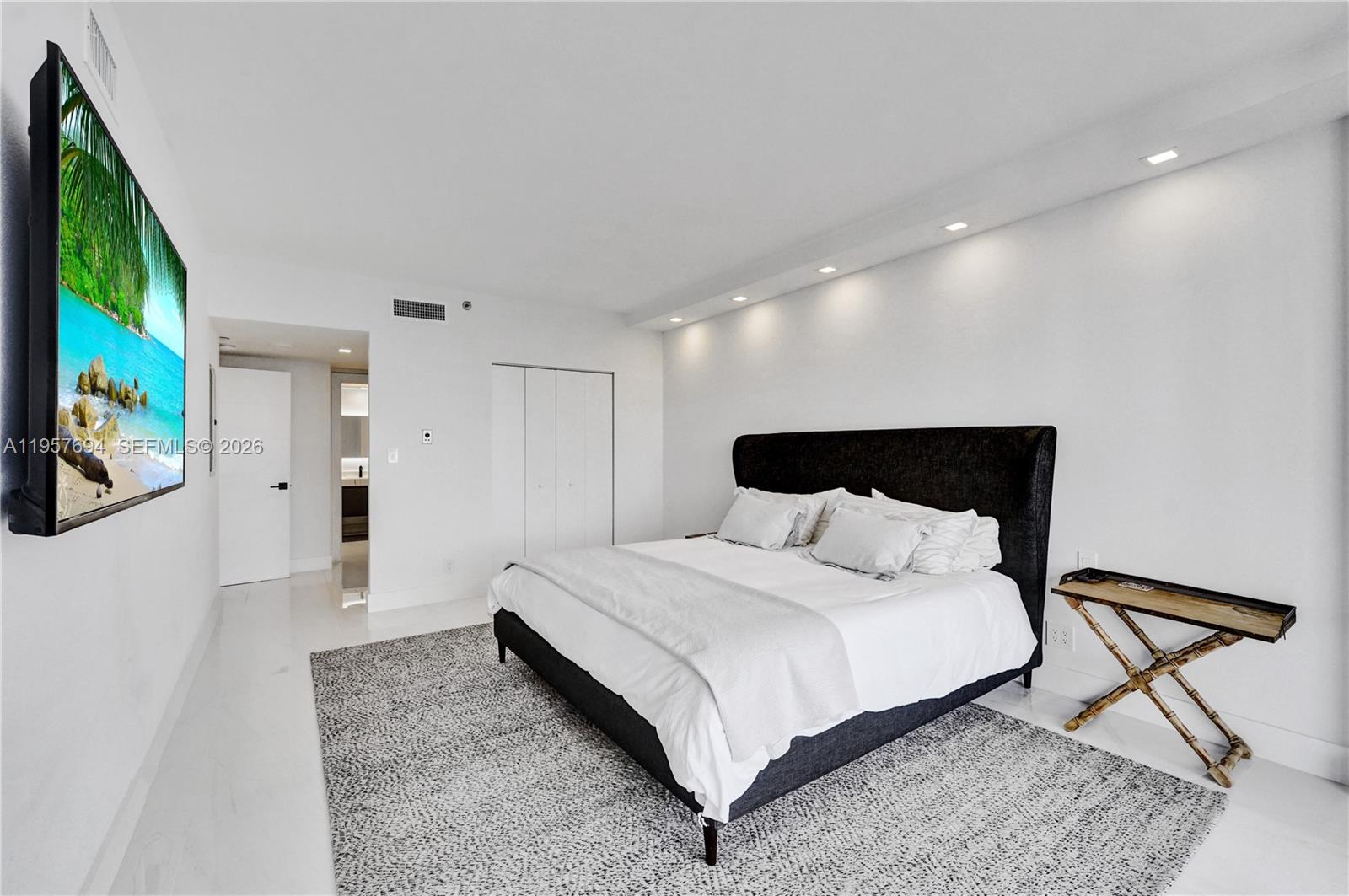 image Hamptons West37