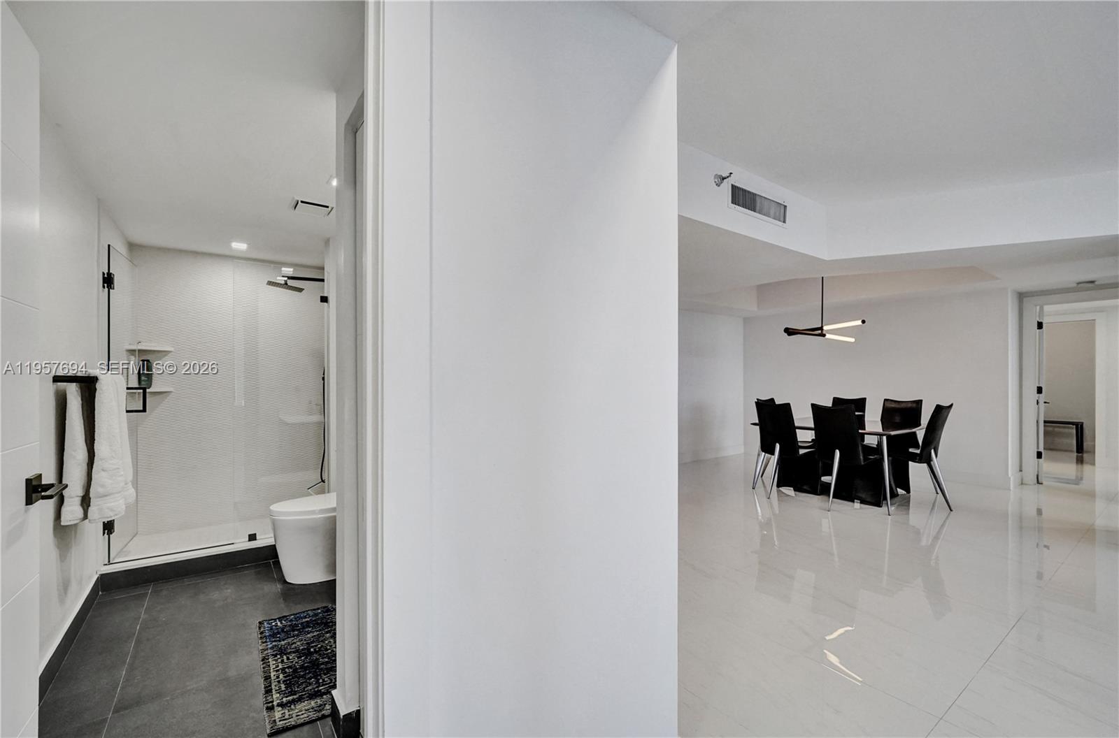 image Hamptons West46