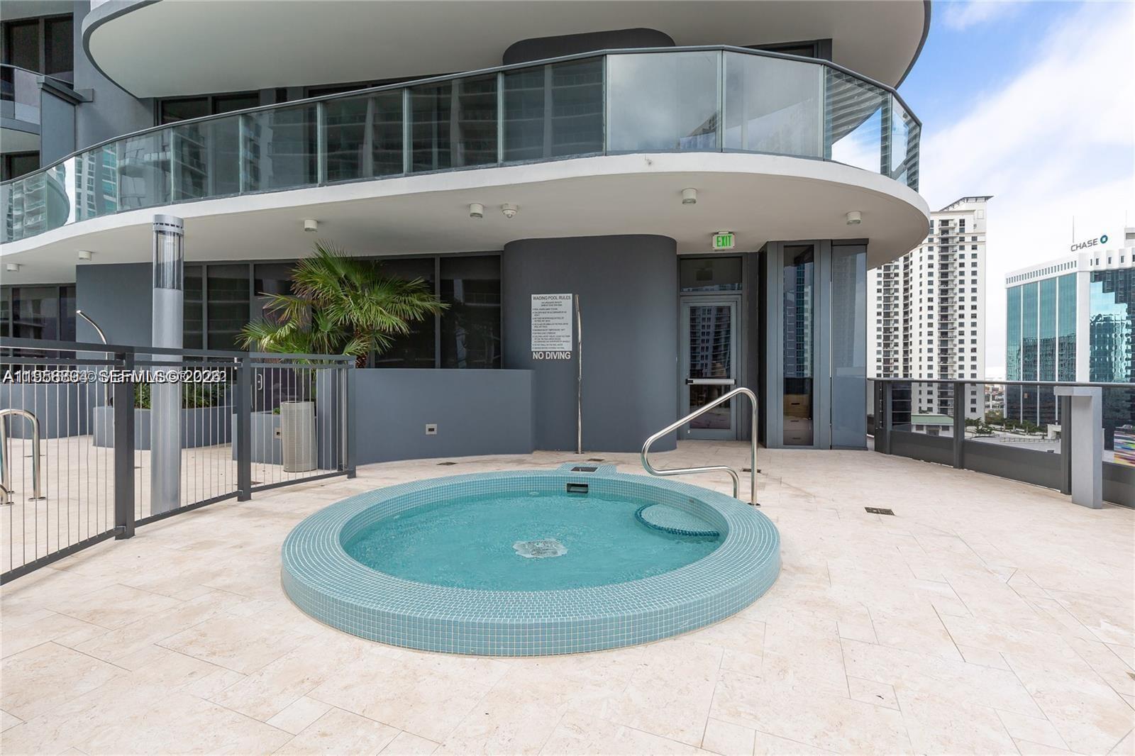 image Brickell Flatiron17