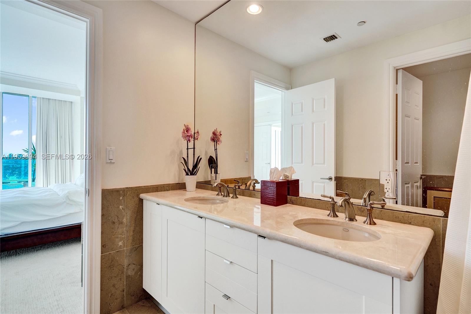 1 N Fort Lauderdale Bch Blvd #1806 Fort Lauderdale, FL 33304