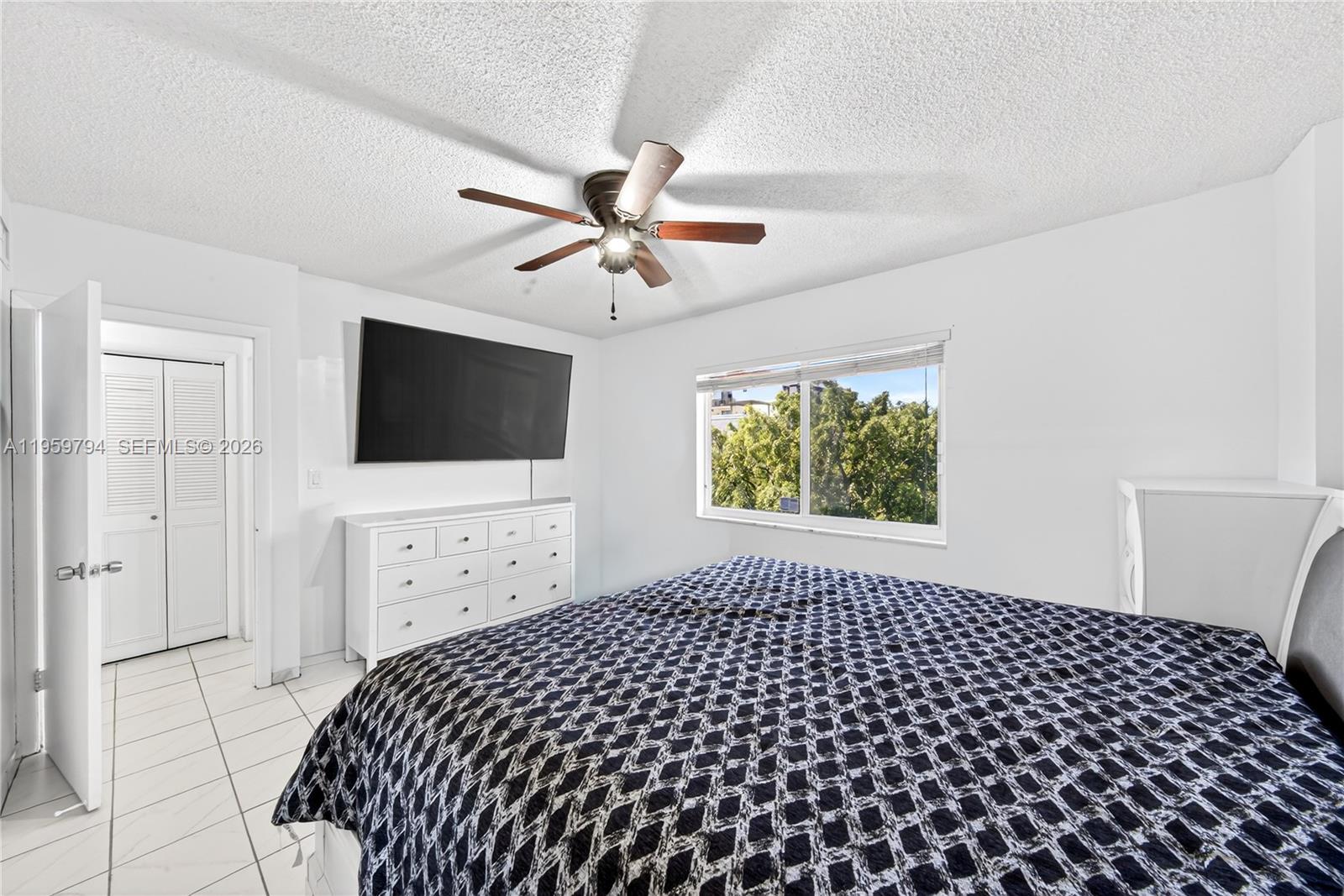 900 SW 84th Ave #403D Miami, FL 33144