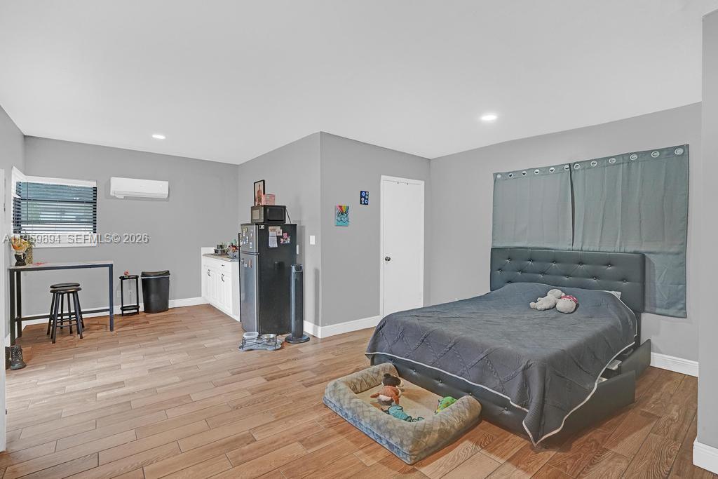 3500 SW 37th St West Park, FL 33023