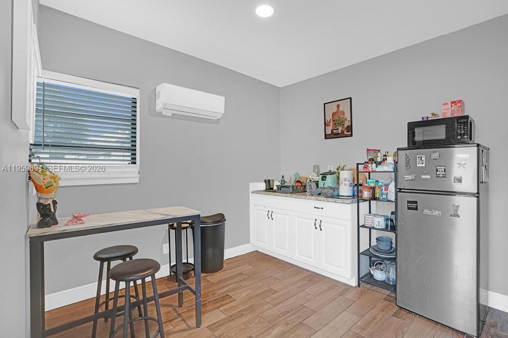 3500 SW 37th St West Park, FL 33023