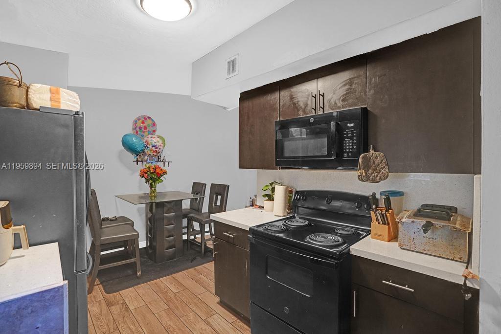 3500 SW 37th St West Park, FL 33023