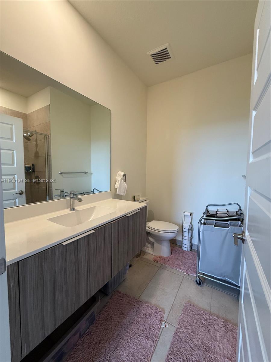 7815 NW 104th Ave #32 Doral, FL 33178