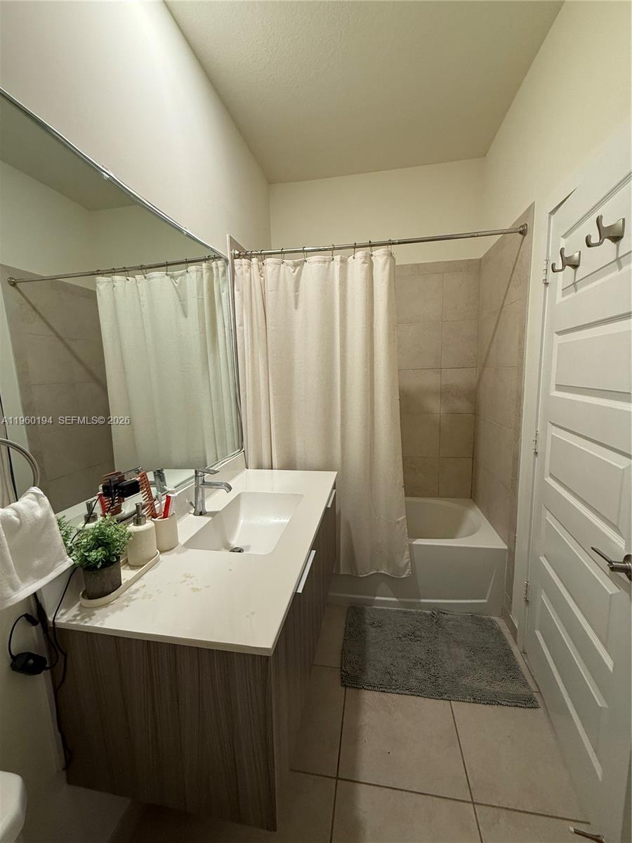 7815 NW 104th Ave #32 Doral, FL 33178