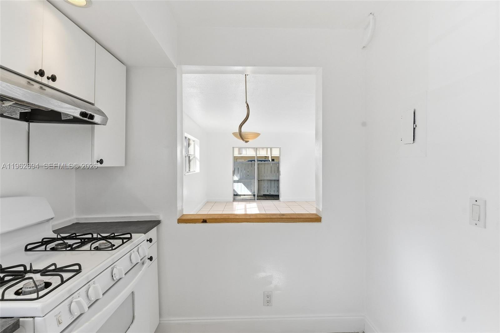 6705 N Kendall Dr #306 Pinecrest, FL 33156