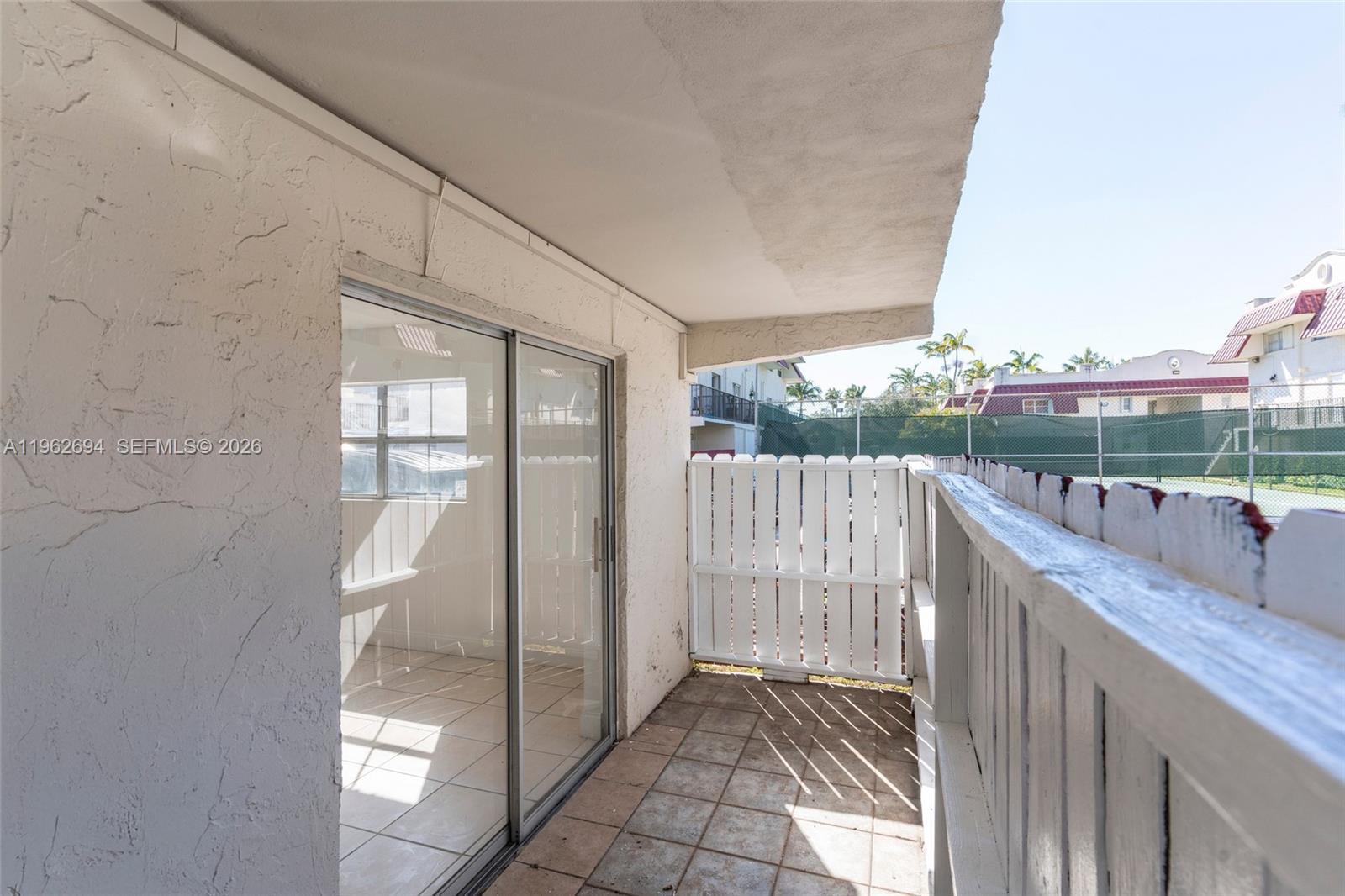 6705 N Kendall Dr #306 Pinecrest, FL 33156