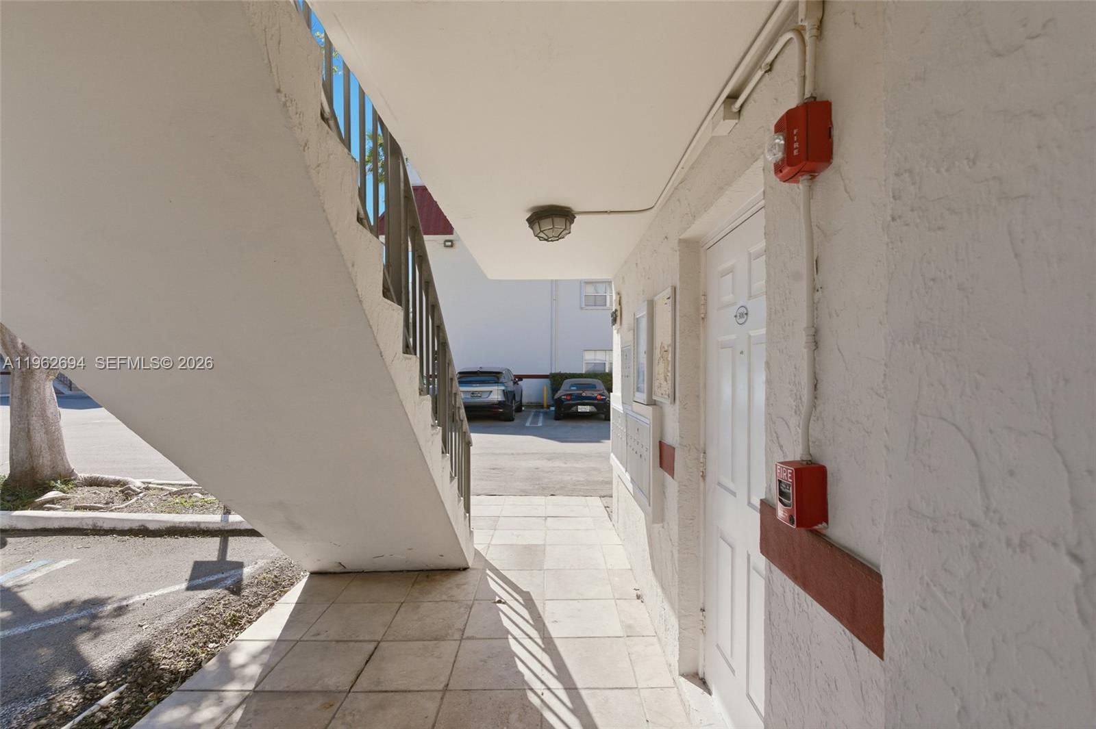 6705 N Kendall Dr #306 Pinecrest, FL 33156