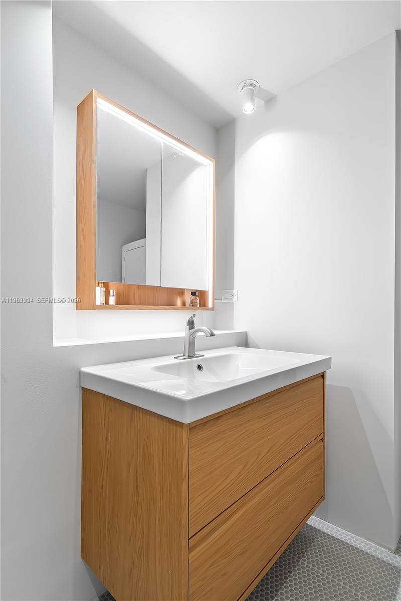 1840 Jefferson Ave #302 Miami Beach, FL 33139