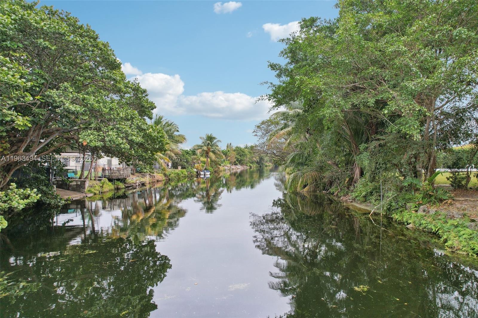 299 S Biscayne Riv Dr Miami, FL 33169