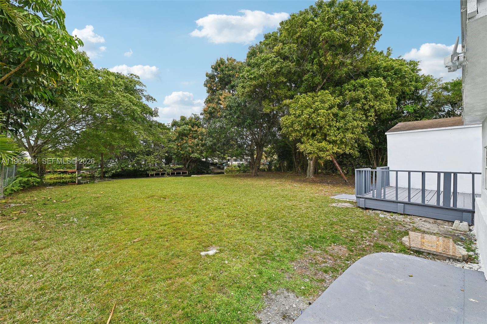 299 S Biscayne Riv Dr Miami, FL 33169