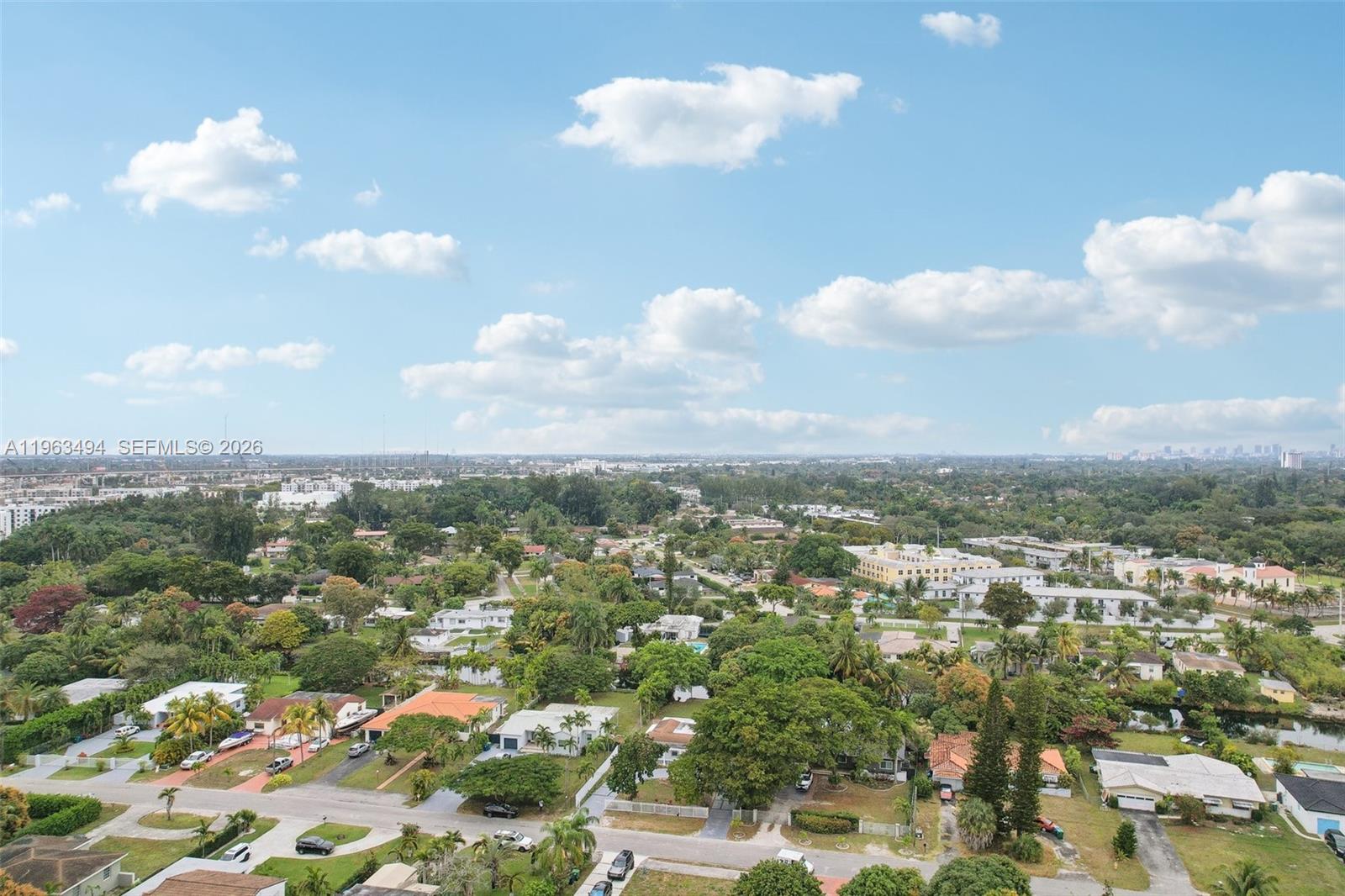 299 S Biscayne Riv Dr Miami, FL 33169