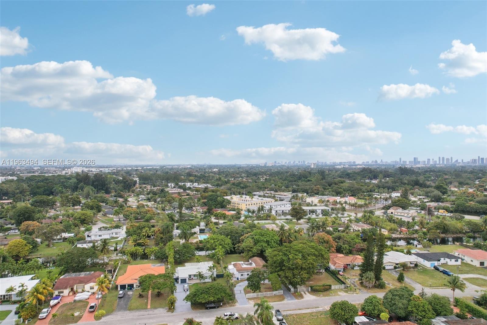 299 S Biscayne Riv Dr Miami, FL 33169