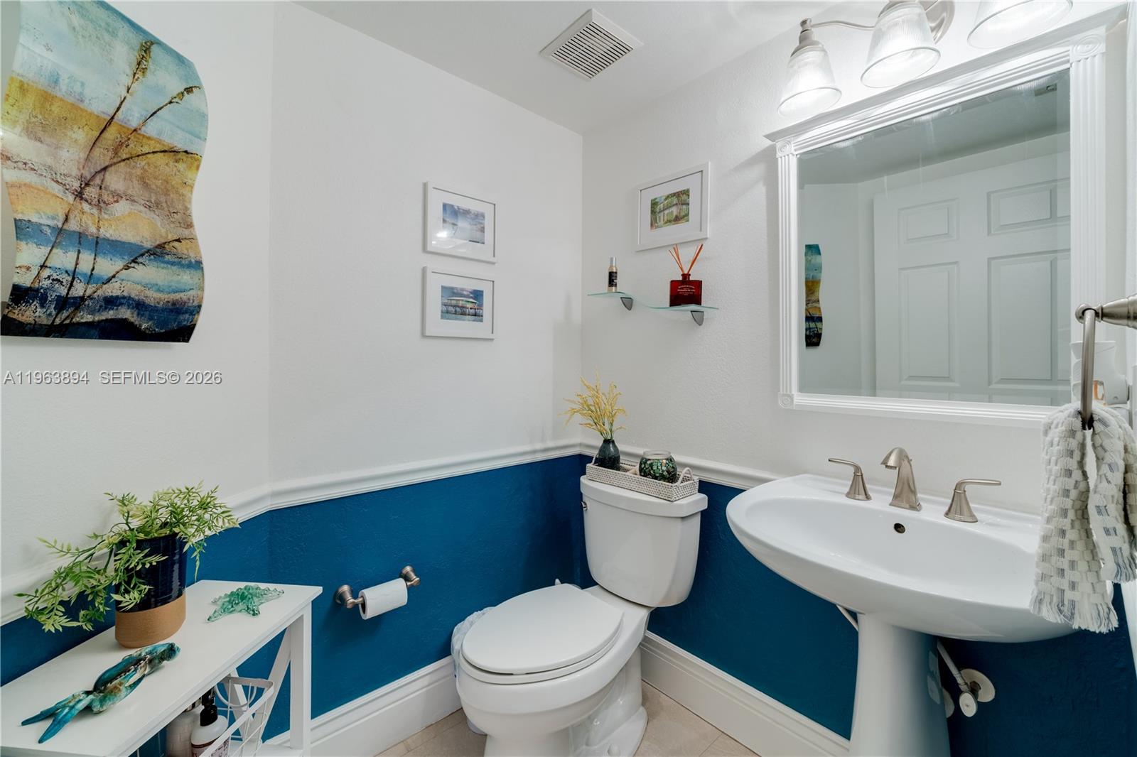 3197 Virginia St Miami, FL 33133