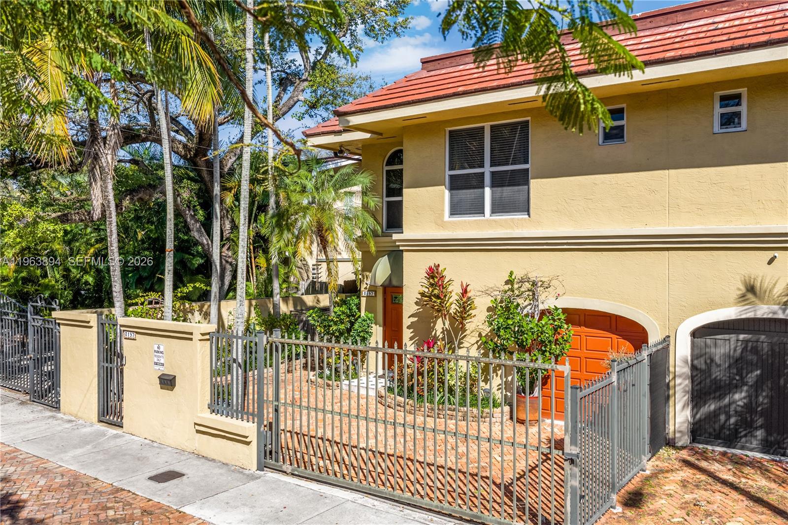 3197 Virginia St Miami, FL 33133