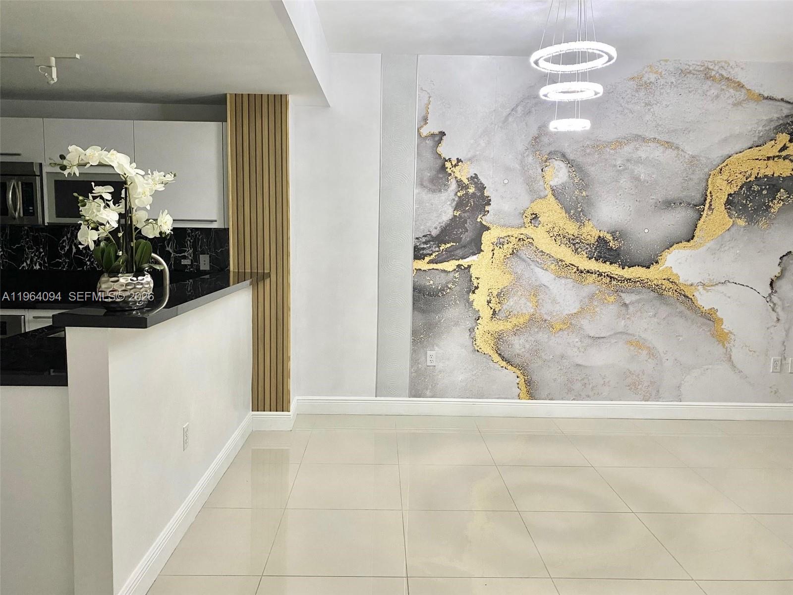 image Vizcayne North1