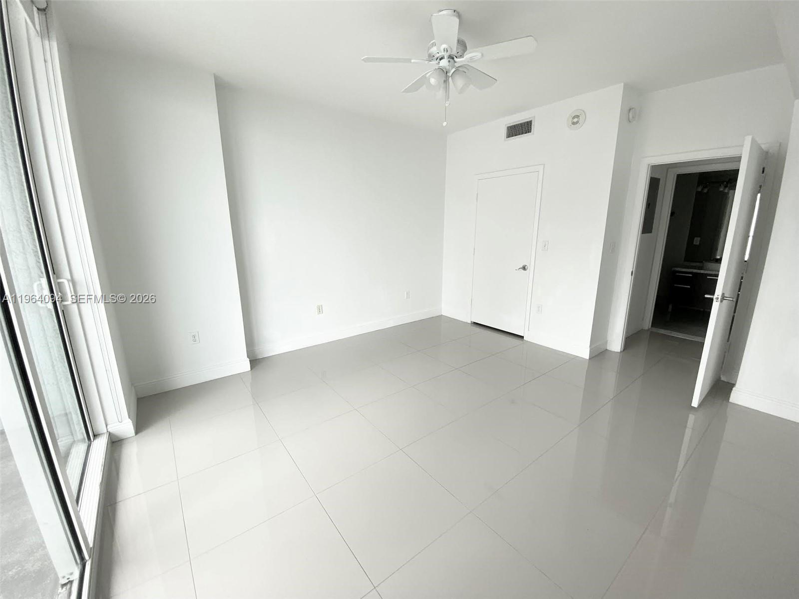 image Vizcayne North20