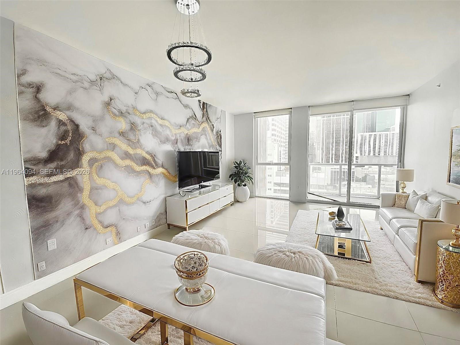 image Vizcayne North6