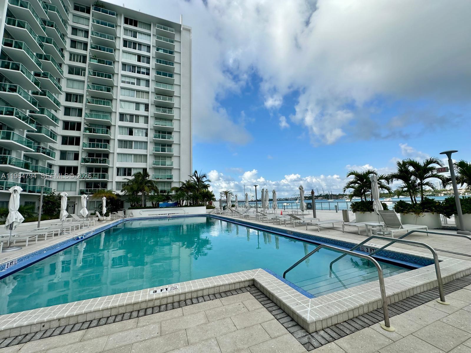 image Mirador 1000 (South Tower)26