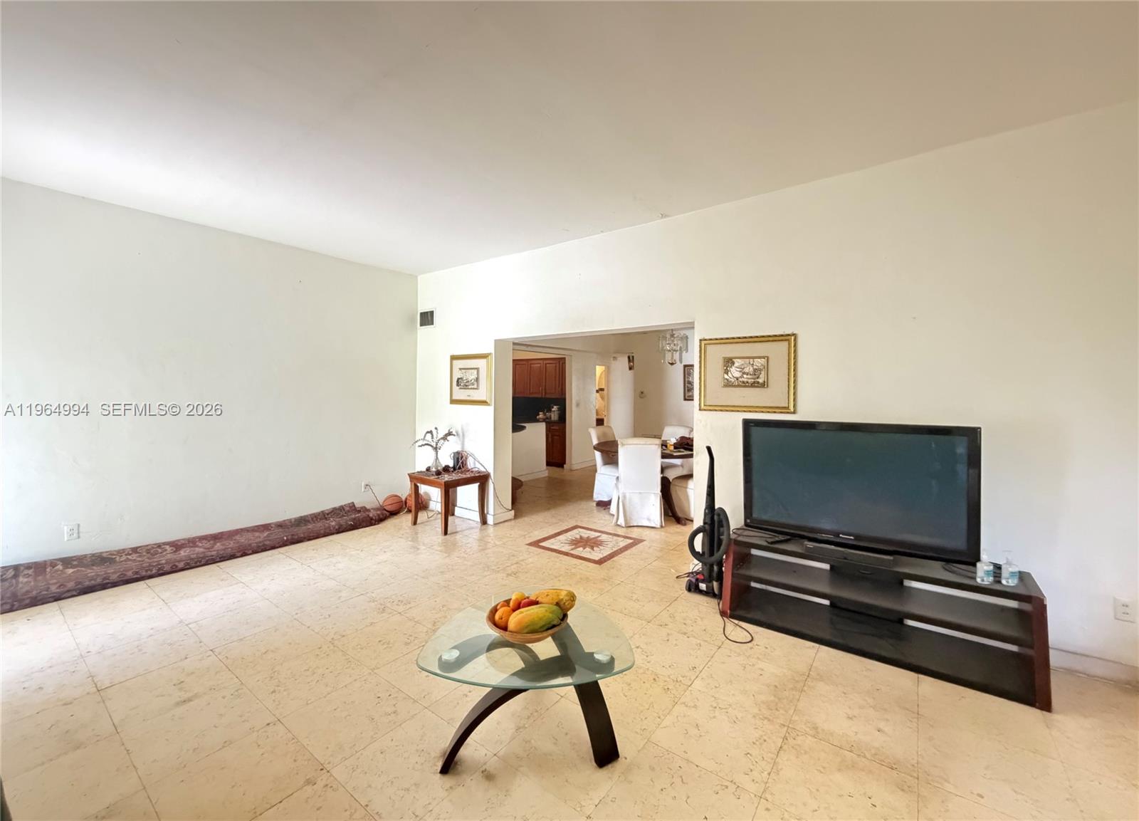 2141 NE 124th St North Miami, FL 33181