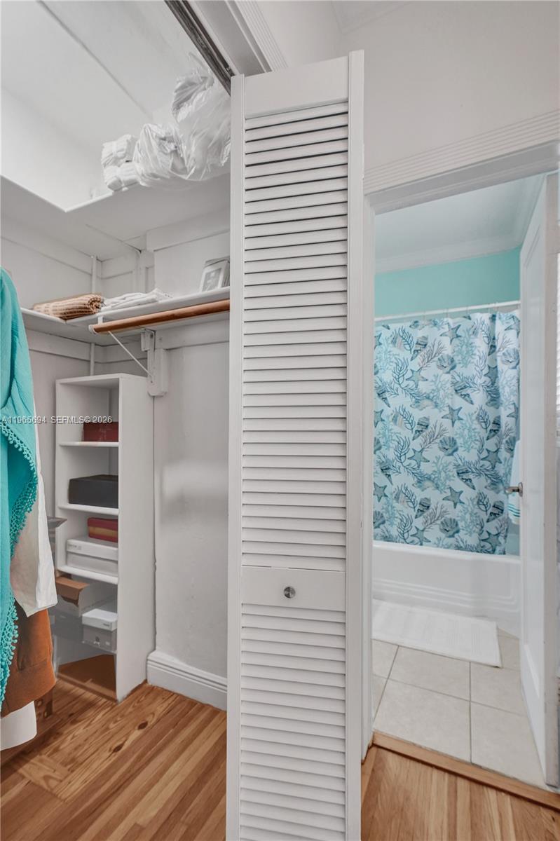 717 Espanola Way #204 Miami Beach, FL 33139