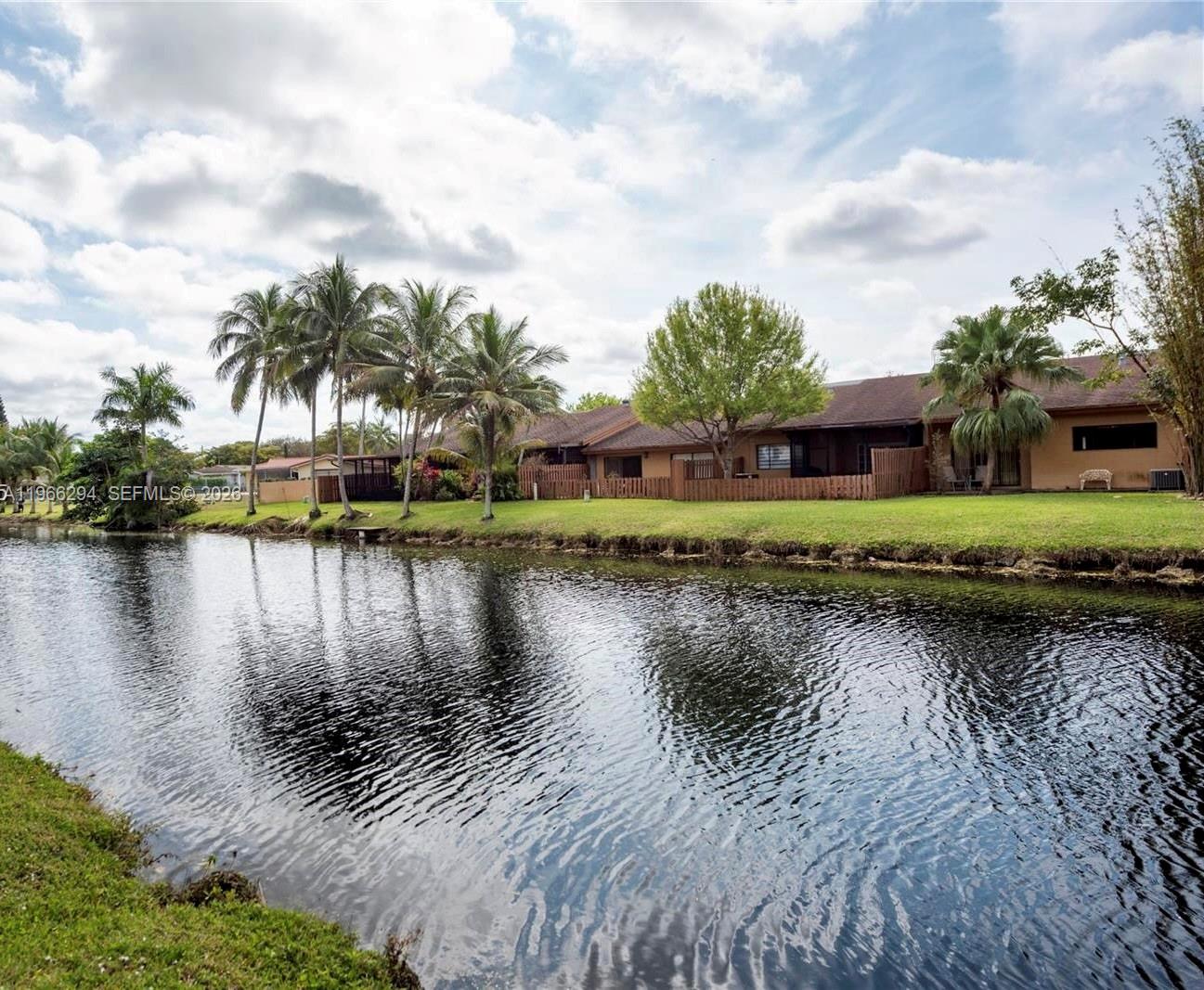 7924 NW 10th St Plantation, FL 33322