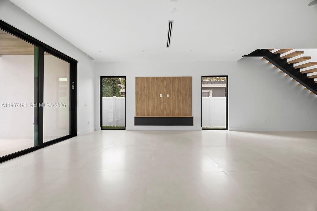 608 SW 16th Ct Fort Lauderdale, FL 33315