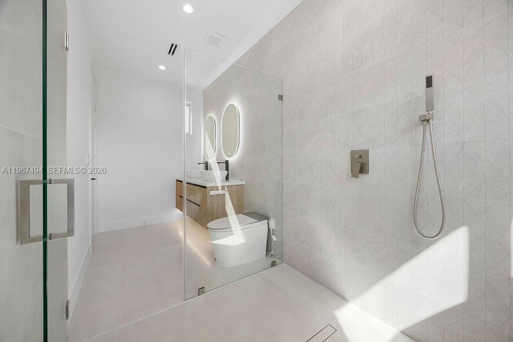 608 SW 16th Ct Fort Lauderdale, FL 33315