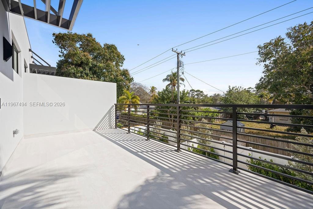 608 SW 16th Ct Fort Lauderdale, FL 33315