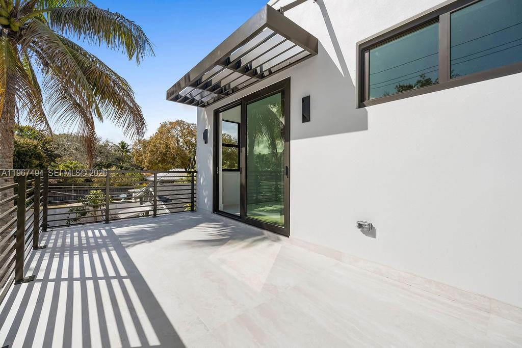 608 SW 16th Ct Fort Lauderdale, FL 33315