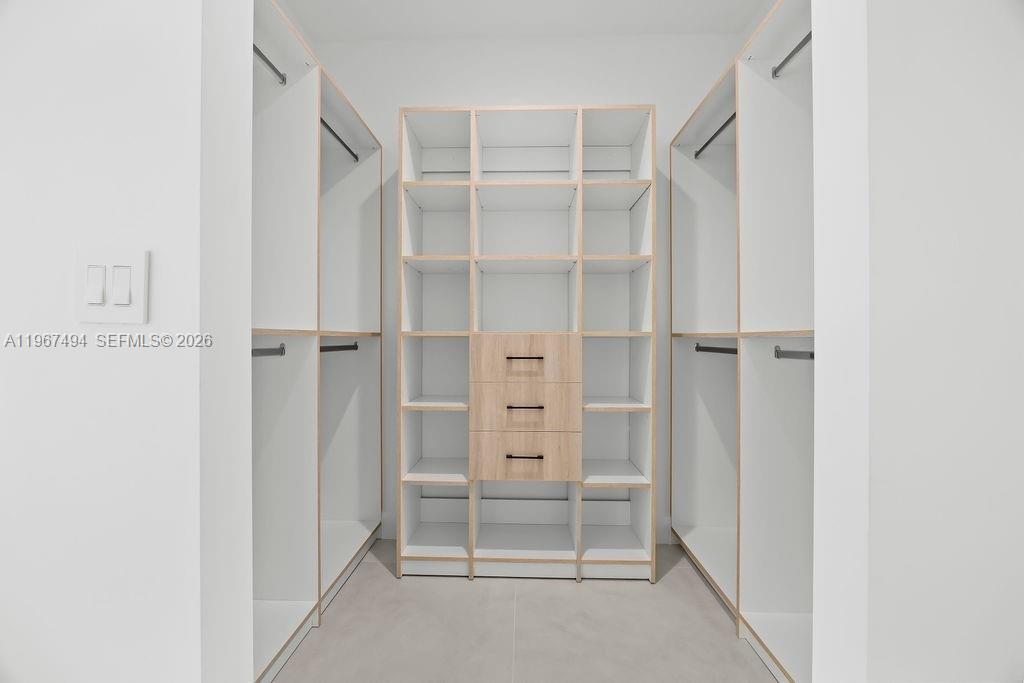 608 SW 16th Ct Fort Lauderdale, FL 33315