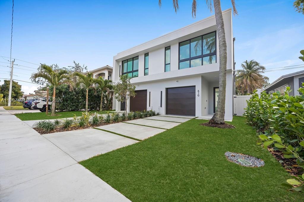 608 SW 16th Ct Fort Lauderdale, FL 33315