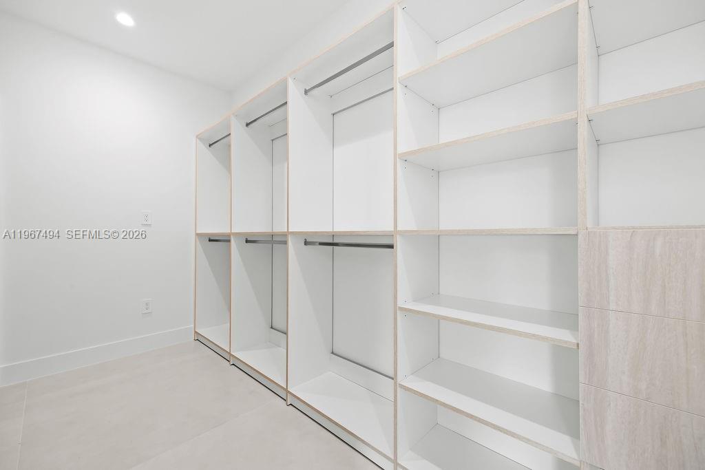 608 SW 16th Ct Fort Lauderdale, FL 33315