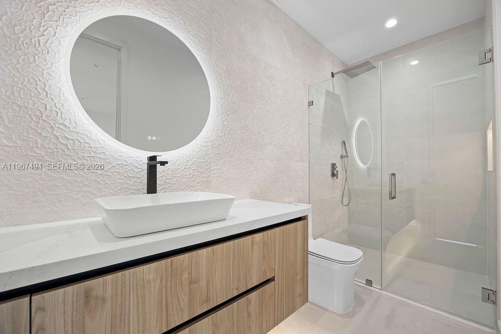 608 SW 16th Ct Fort Lauderdale, FL 33315