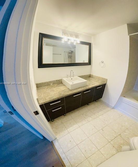 image Latitude on the River15