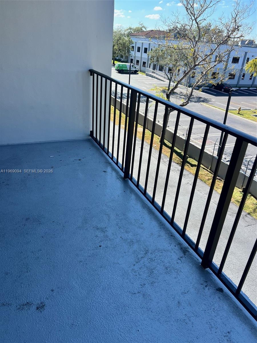 10431 N Kendall Dr #D314 Miami, FL 33176