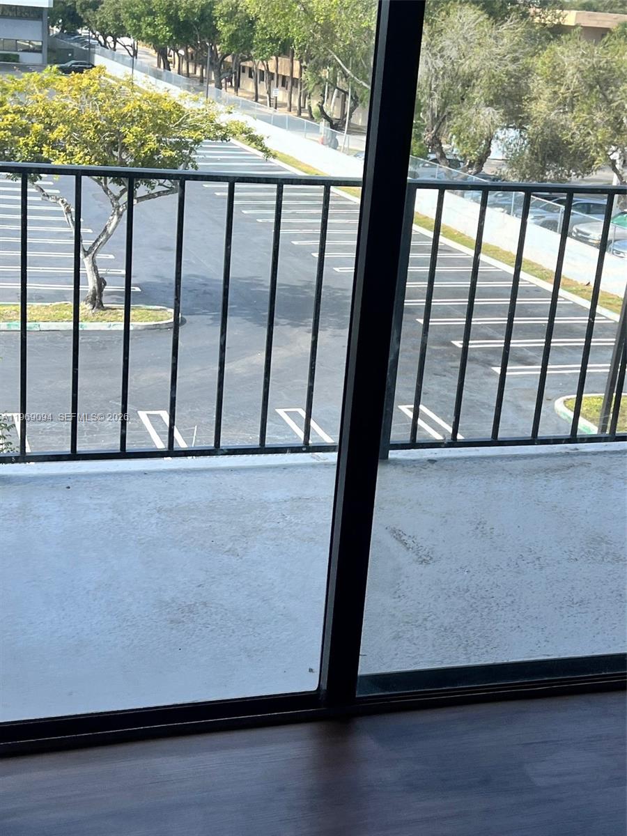 10431 N Kendall Dr #D314 Miami, FL 33176