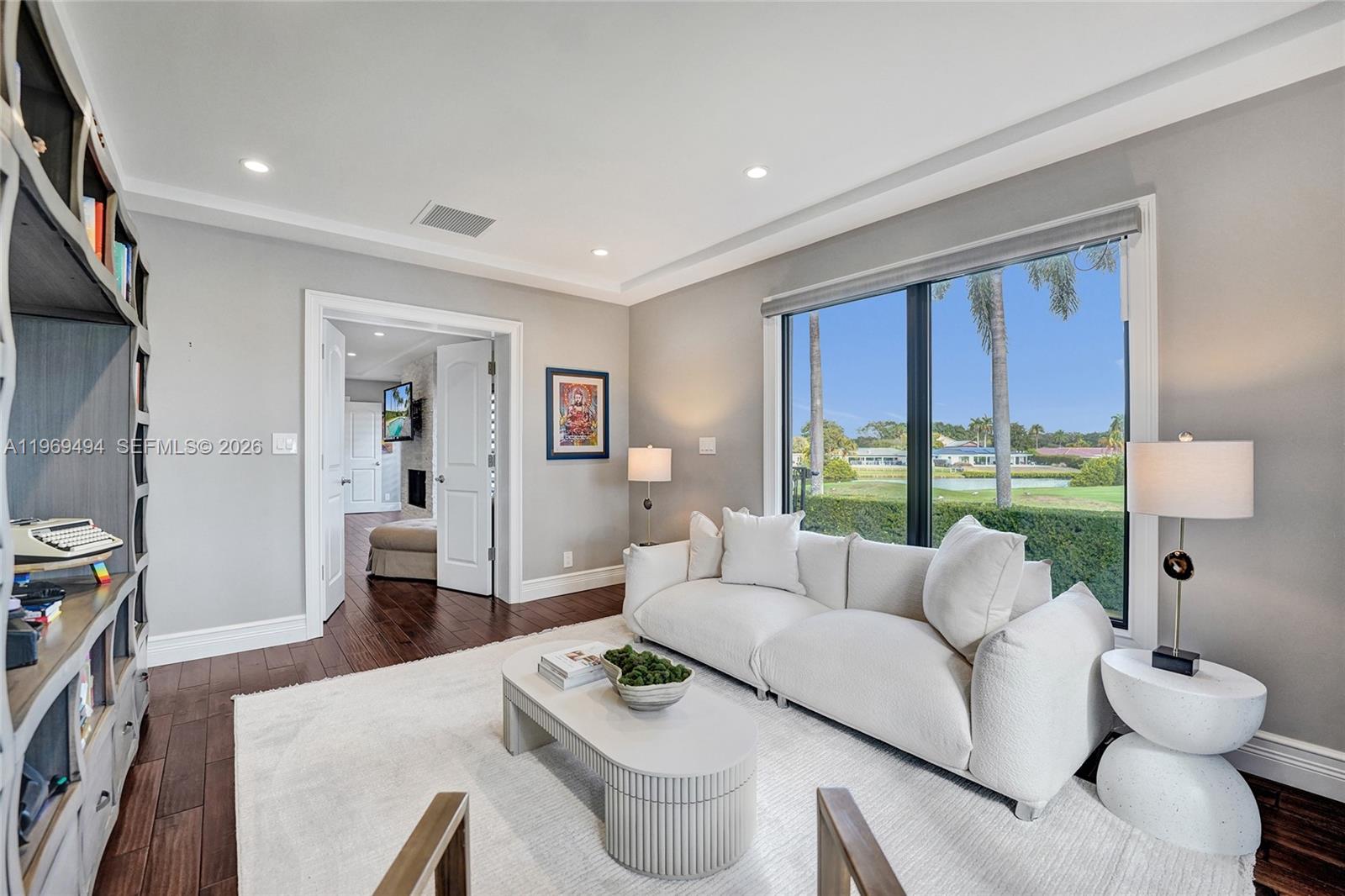 2941 Fairway Dr Hollywood, FL 33021