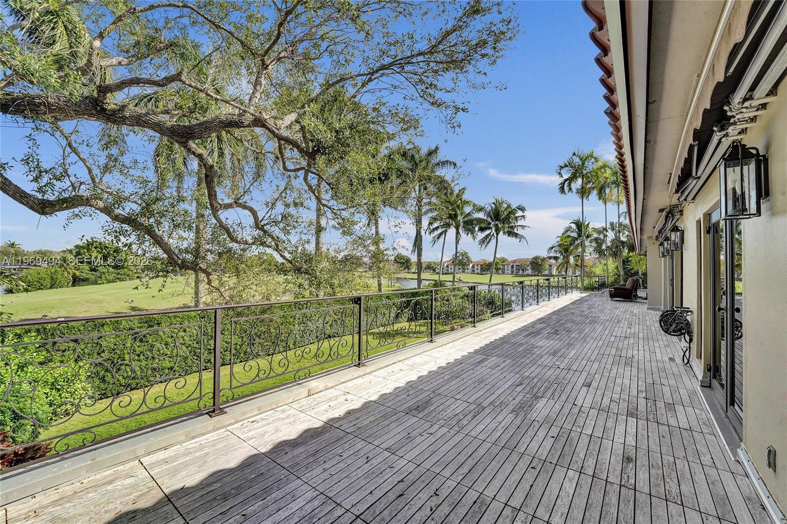 2941 Fairway Dr Hollywood, FL 33021