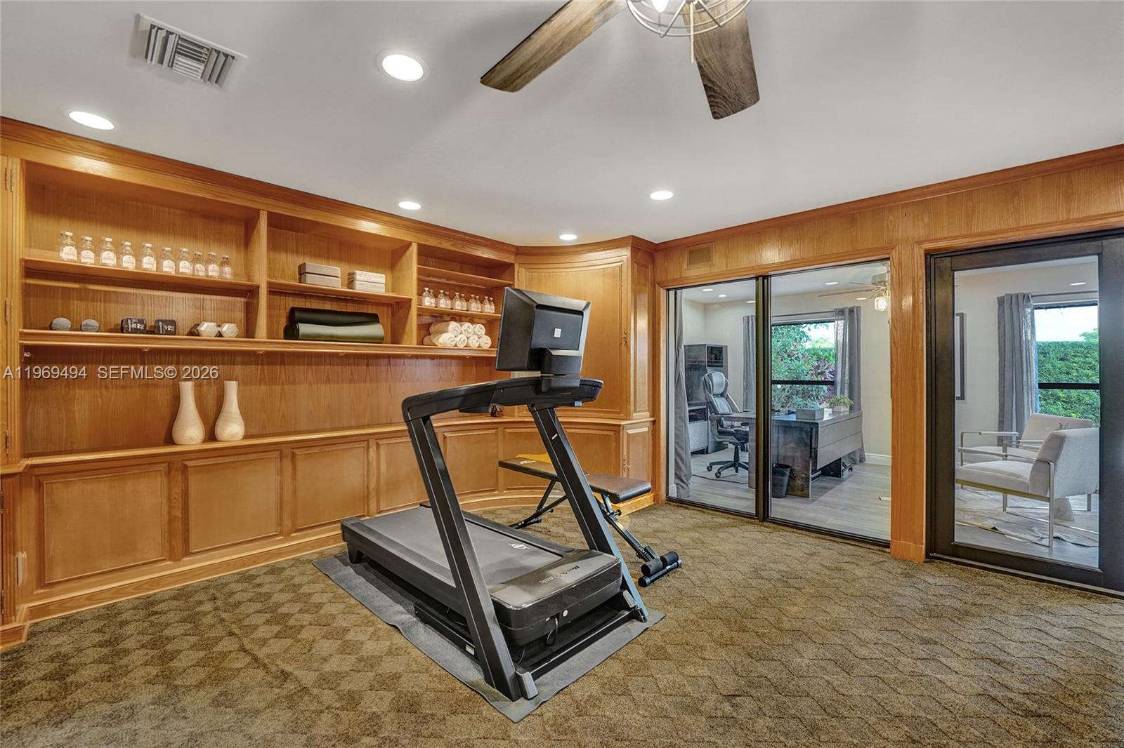 2941 Fairway Dr Hollywood, FL 33021