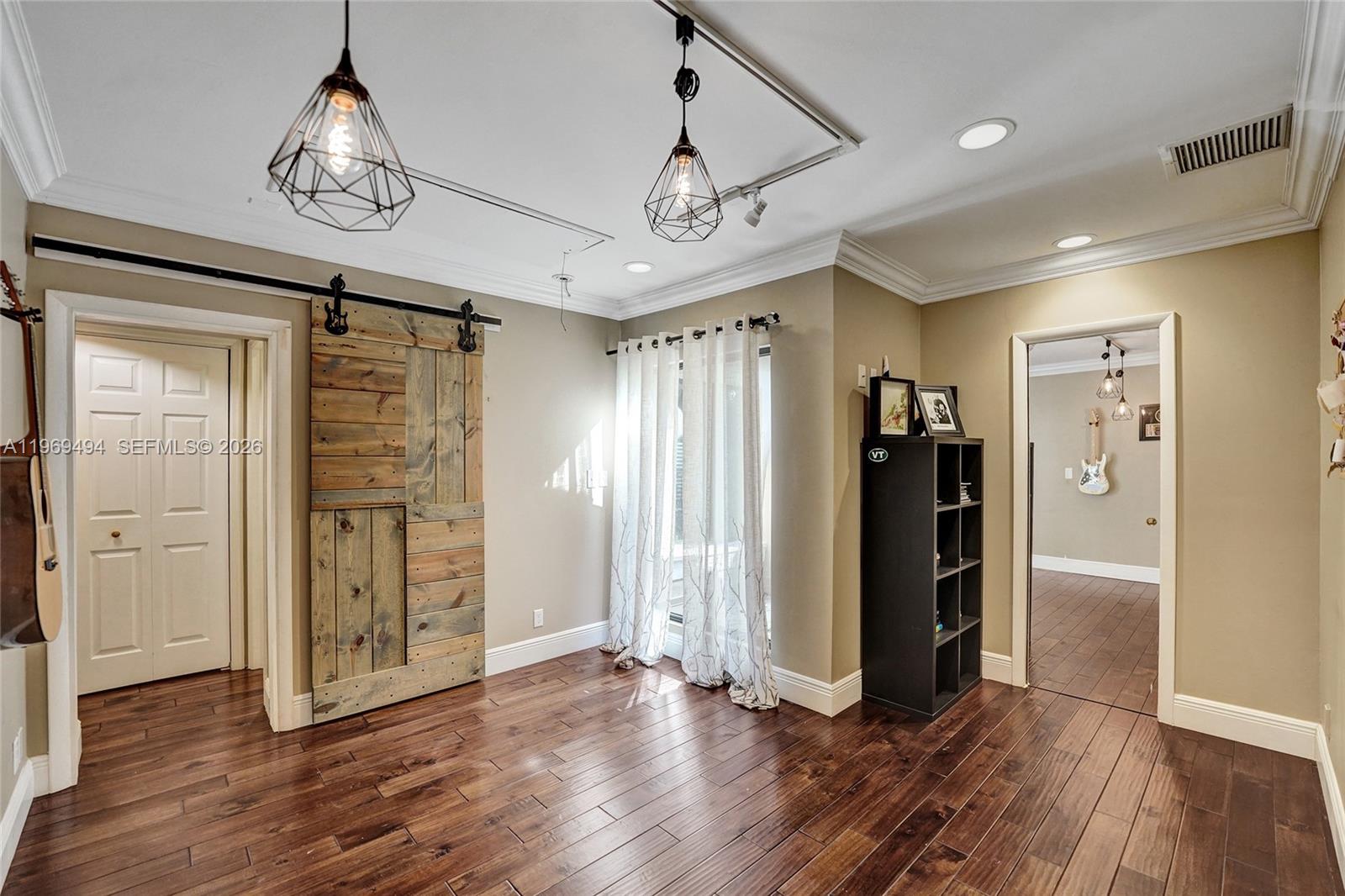 2941 Fairway Dr Hollywood, FL 33021