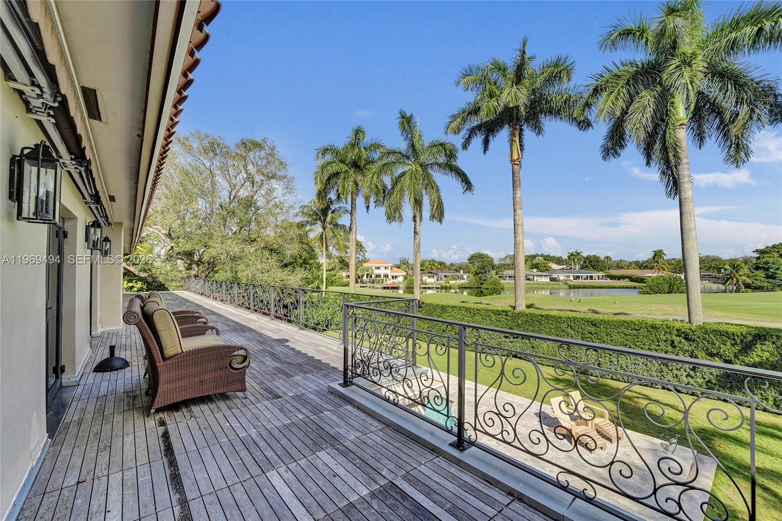 2941 Fairway Dr Hollywood, FL 33021