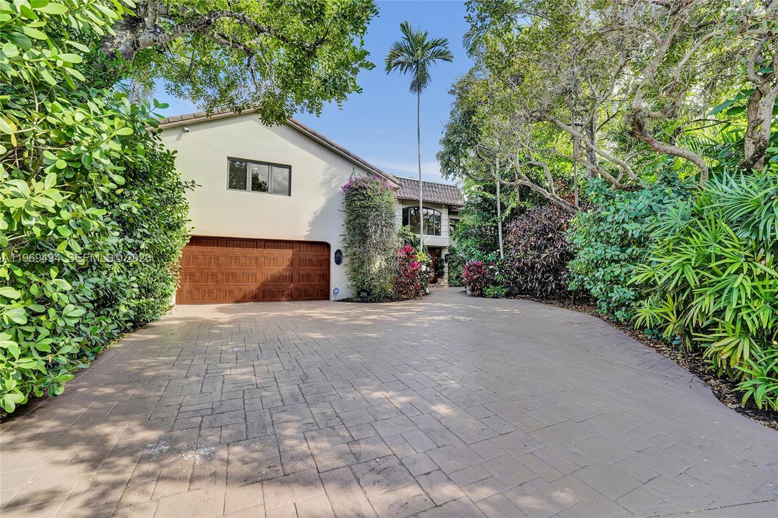 2941 Fairway Dr Hollywood, FL 33021