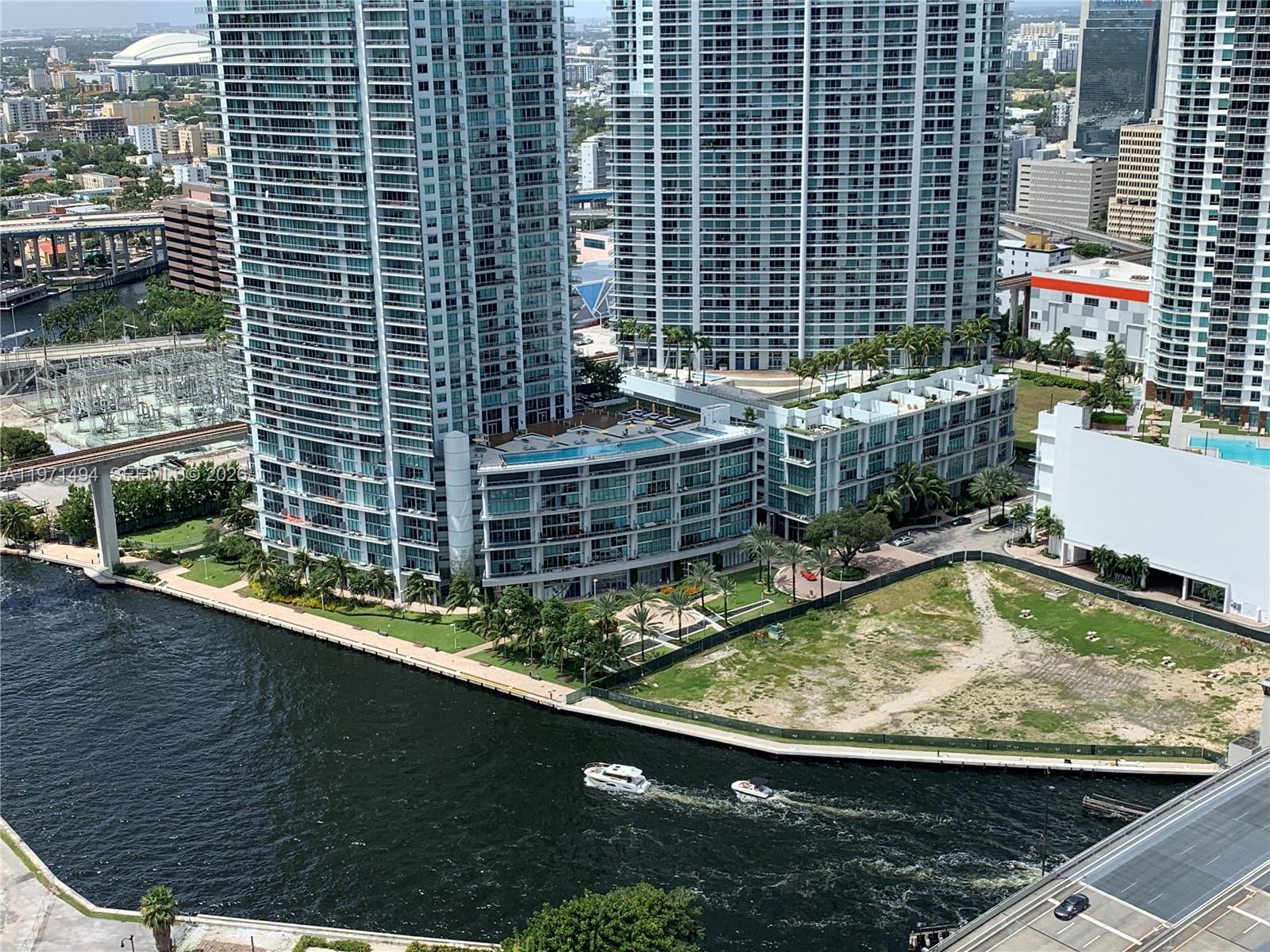 image Reach Brickell City Centre44