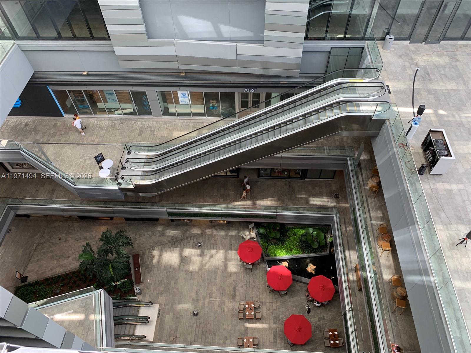 image Reach Brickell City Centre66