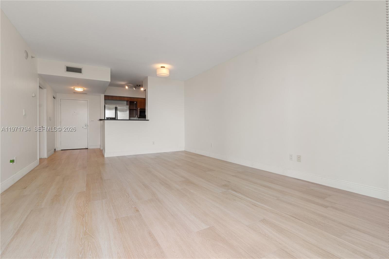 325 S Biscayne Blvd #1718 Miami, FL 33131